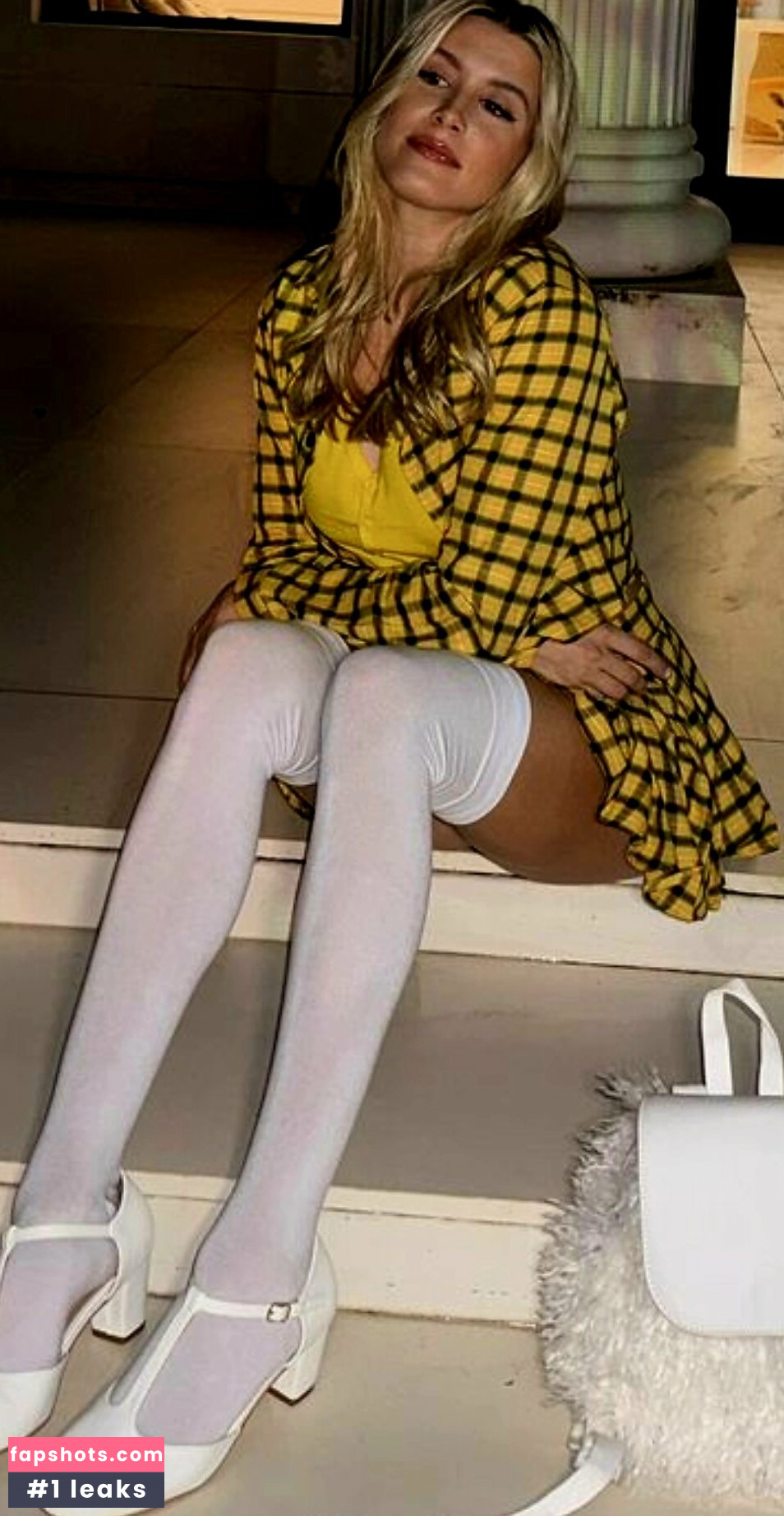 Eugenie Genie Bouchard gallery photo #34