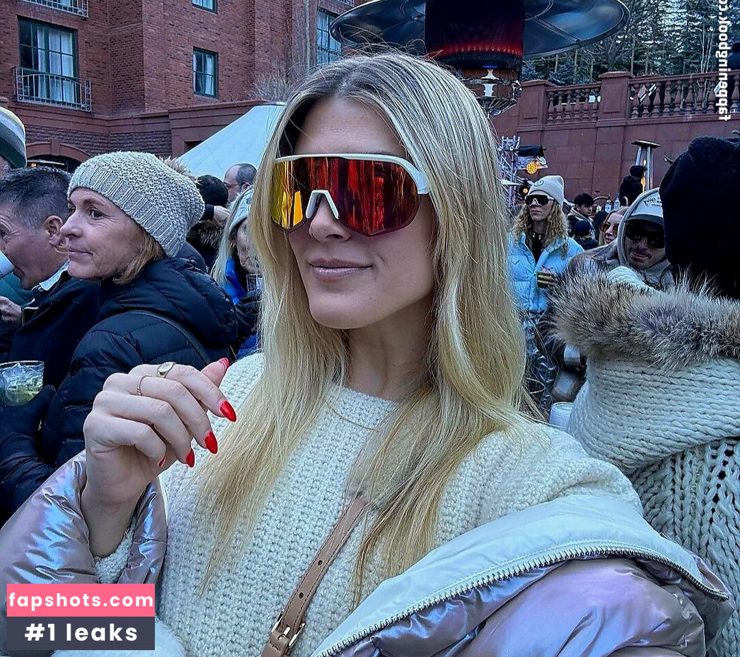 Eugenie Genie Bouchard gallery photo #62