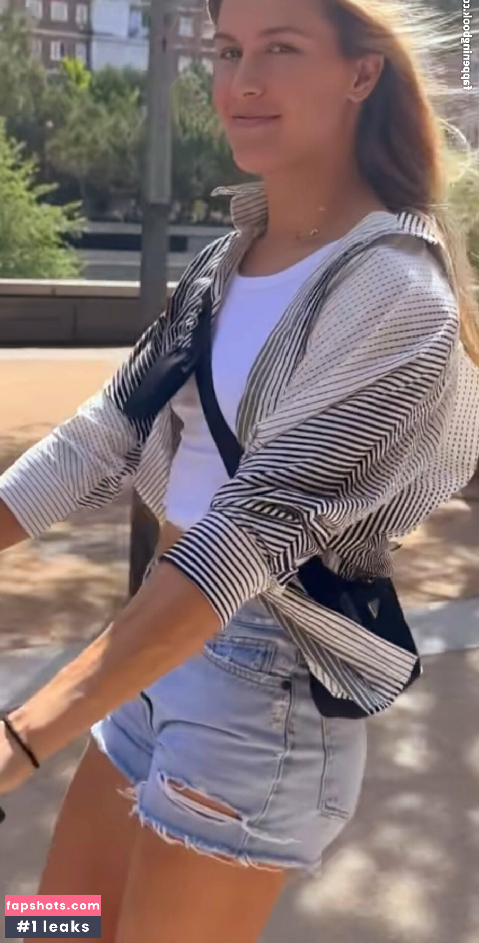 Eugenie Genie Bouchard gallery photo #81