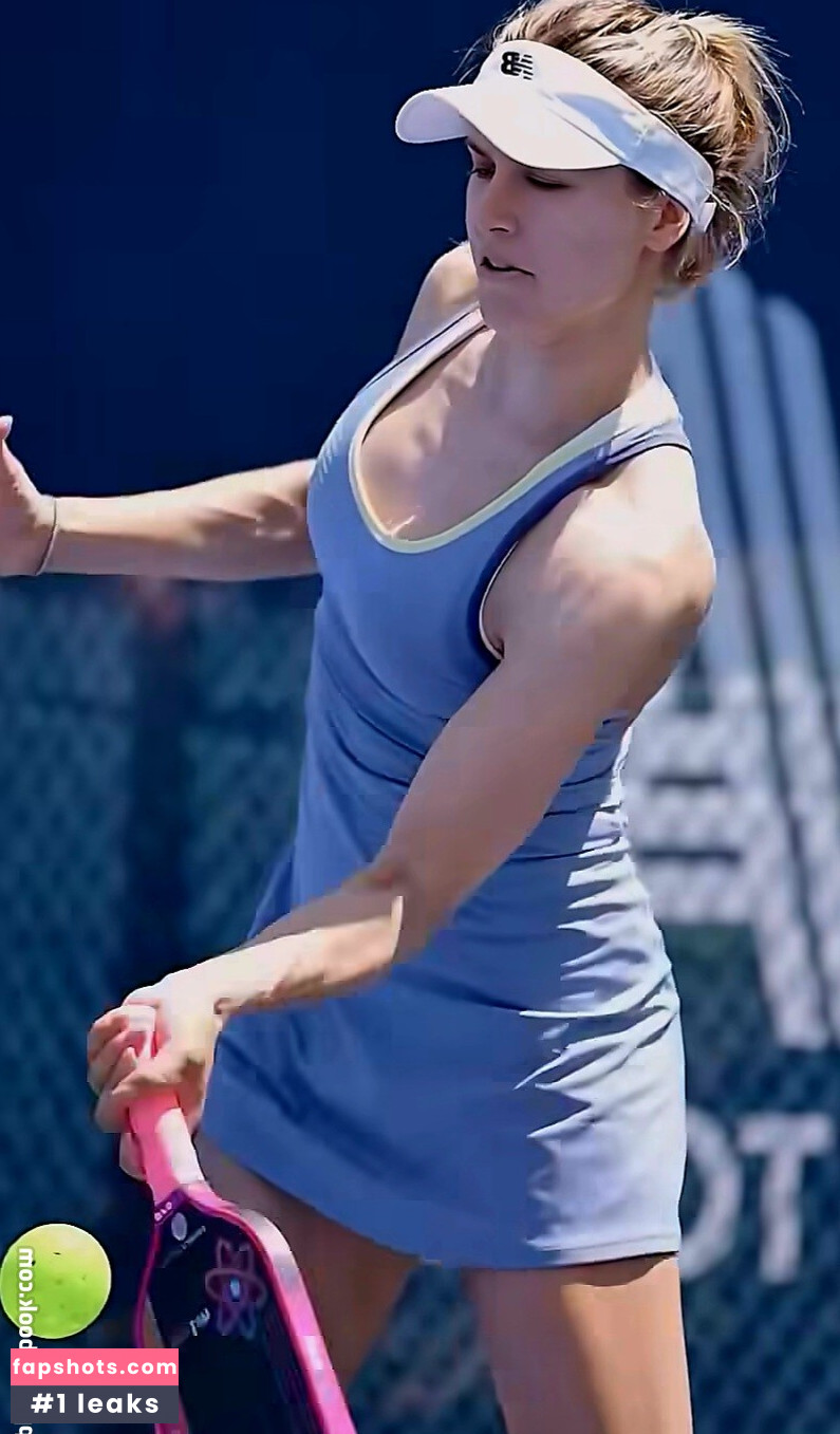 Eugenie Genie Bouchard gallery photo #10