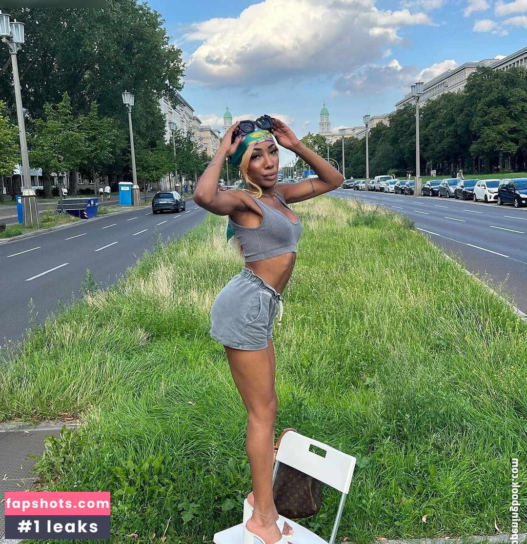 Eunique gallery photo #12