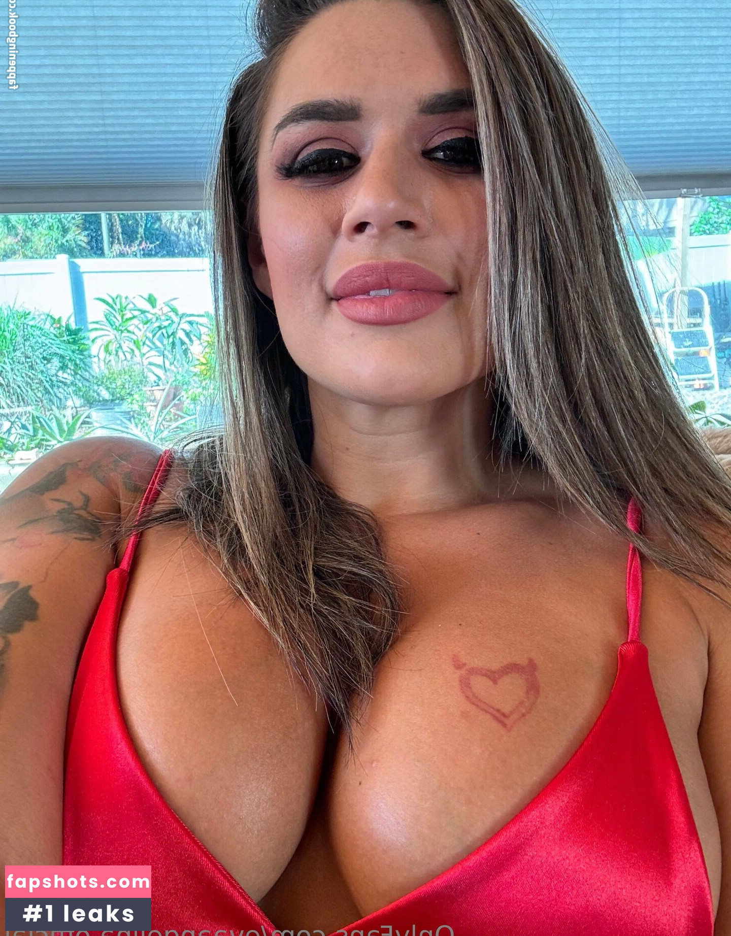 Eva Angelina gallery photo #127