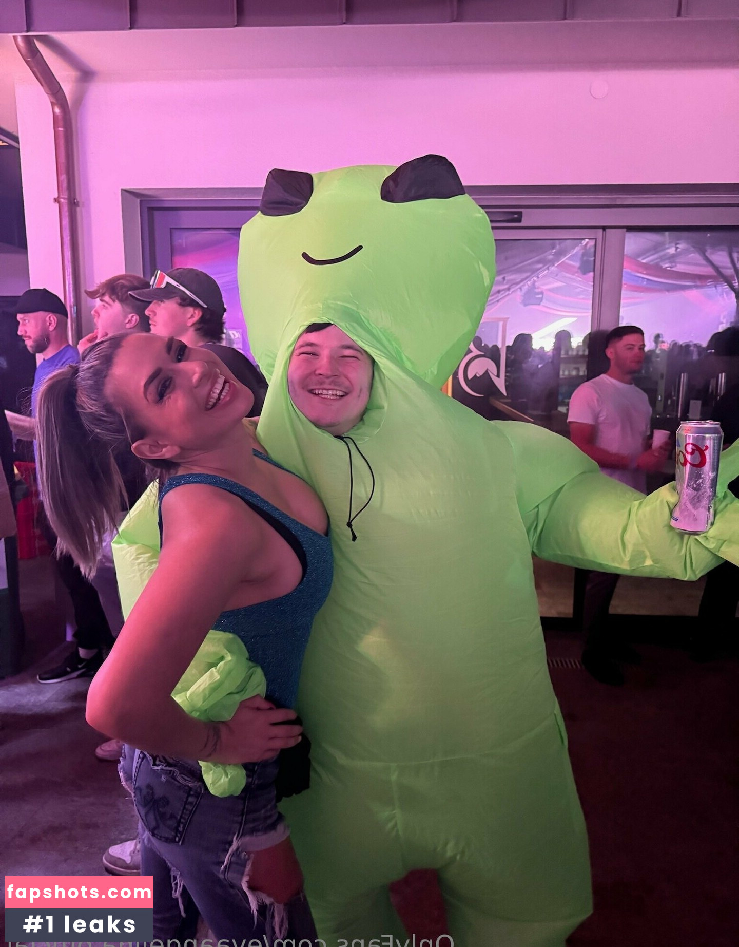 Eva Angelina gallery photo #156