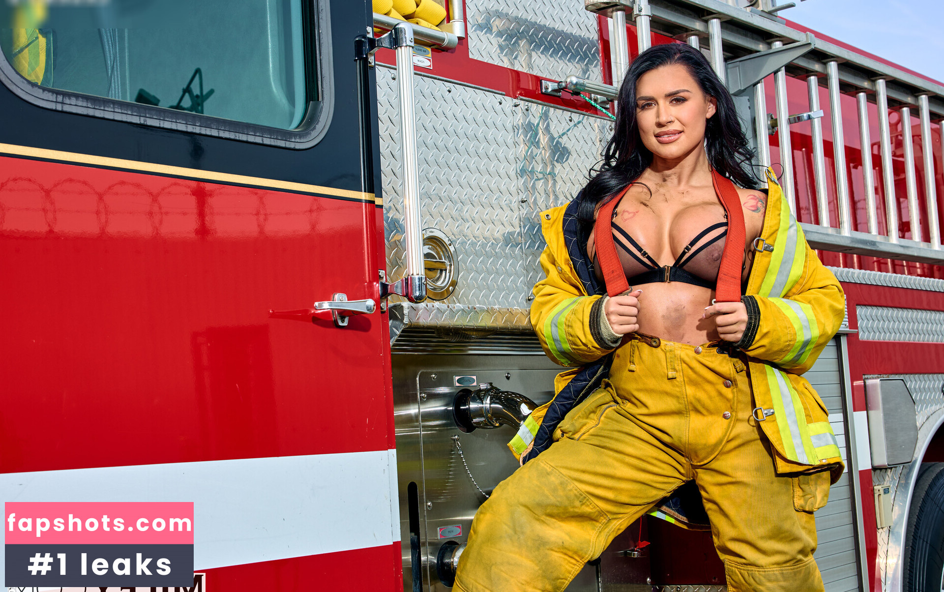 Eva Angelina gallery photo #422