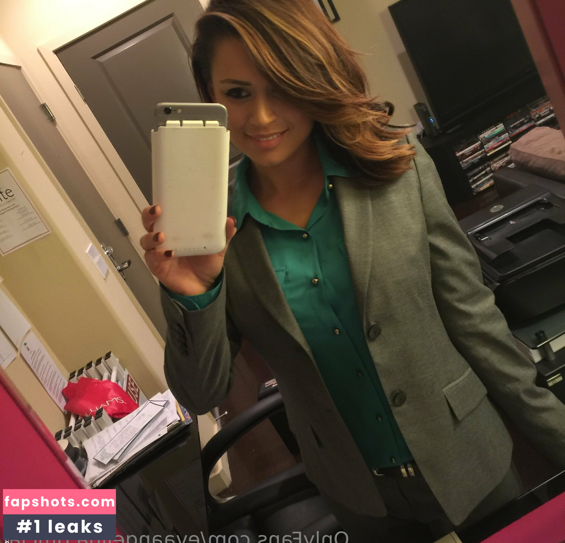 Eva Angelina gallery photo #91