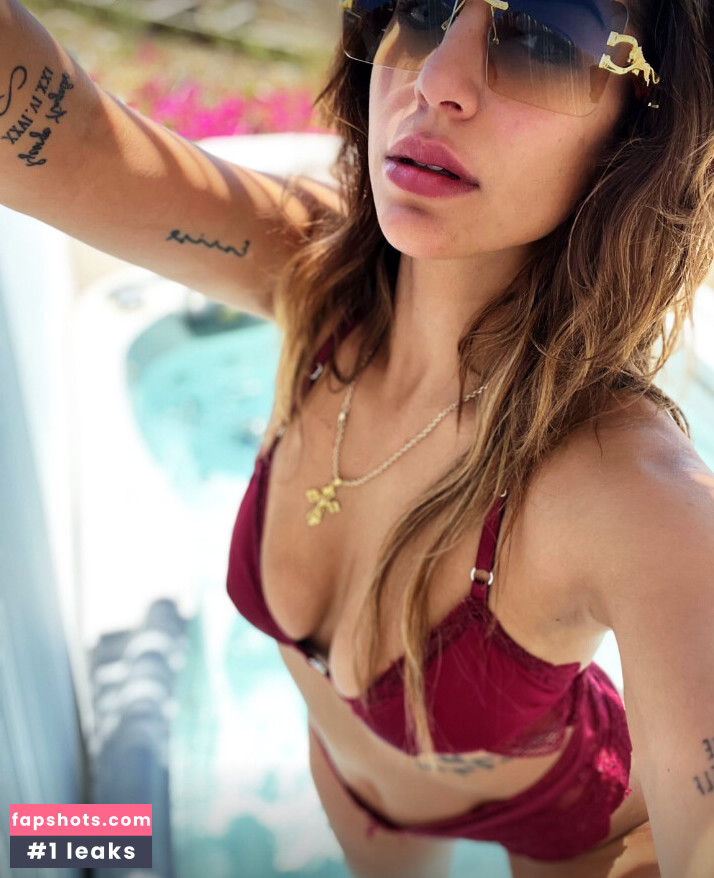 Eva Benetatou gallery photo #86