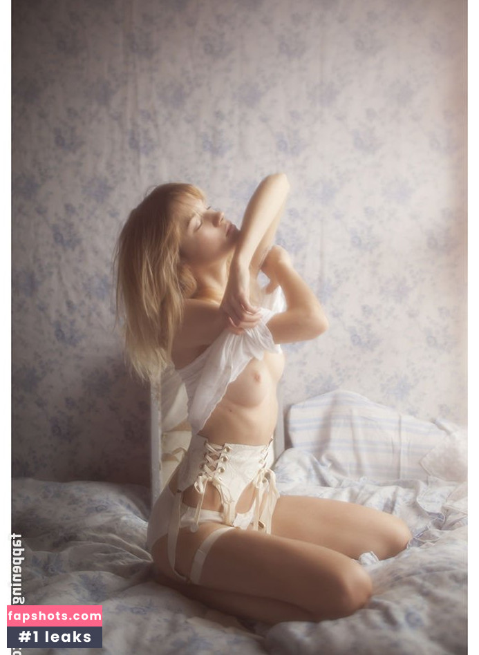 Eva Biechy gallery photo #89