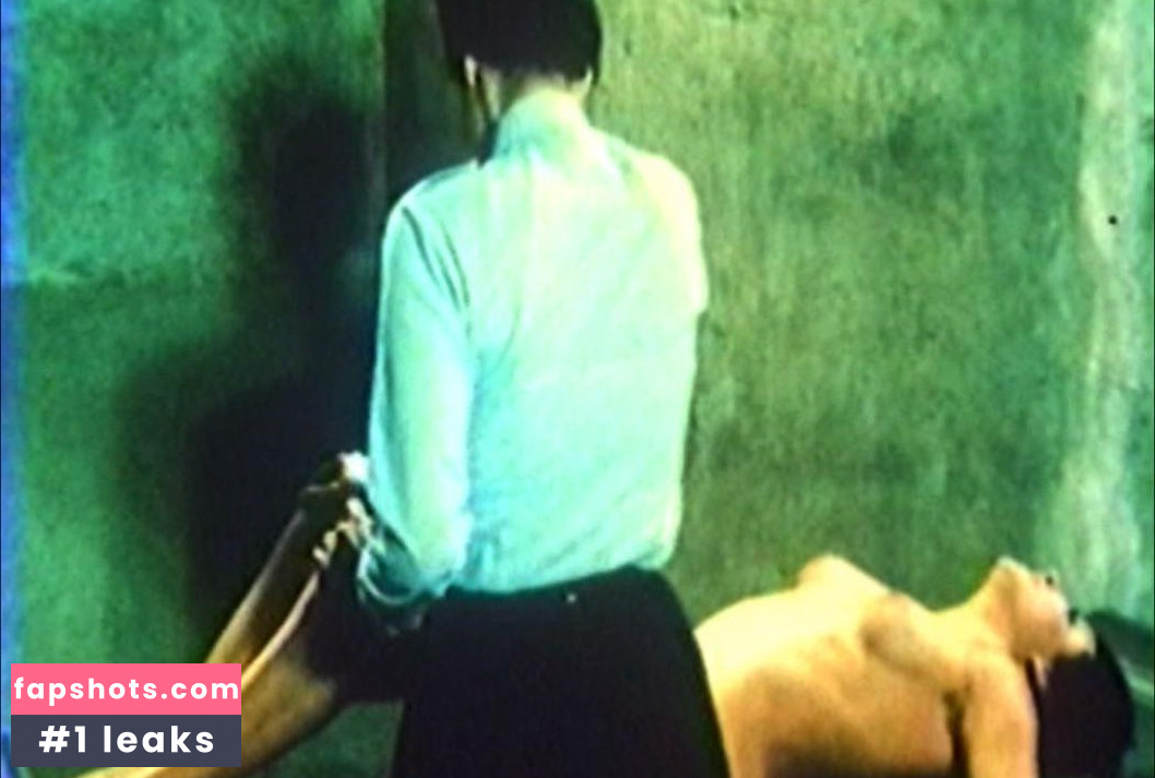 Eva Czemerys gallery photo #4