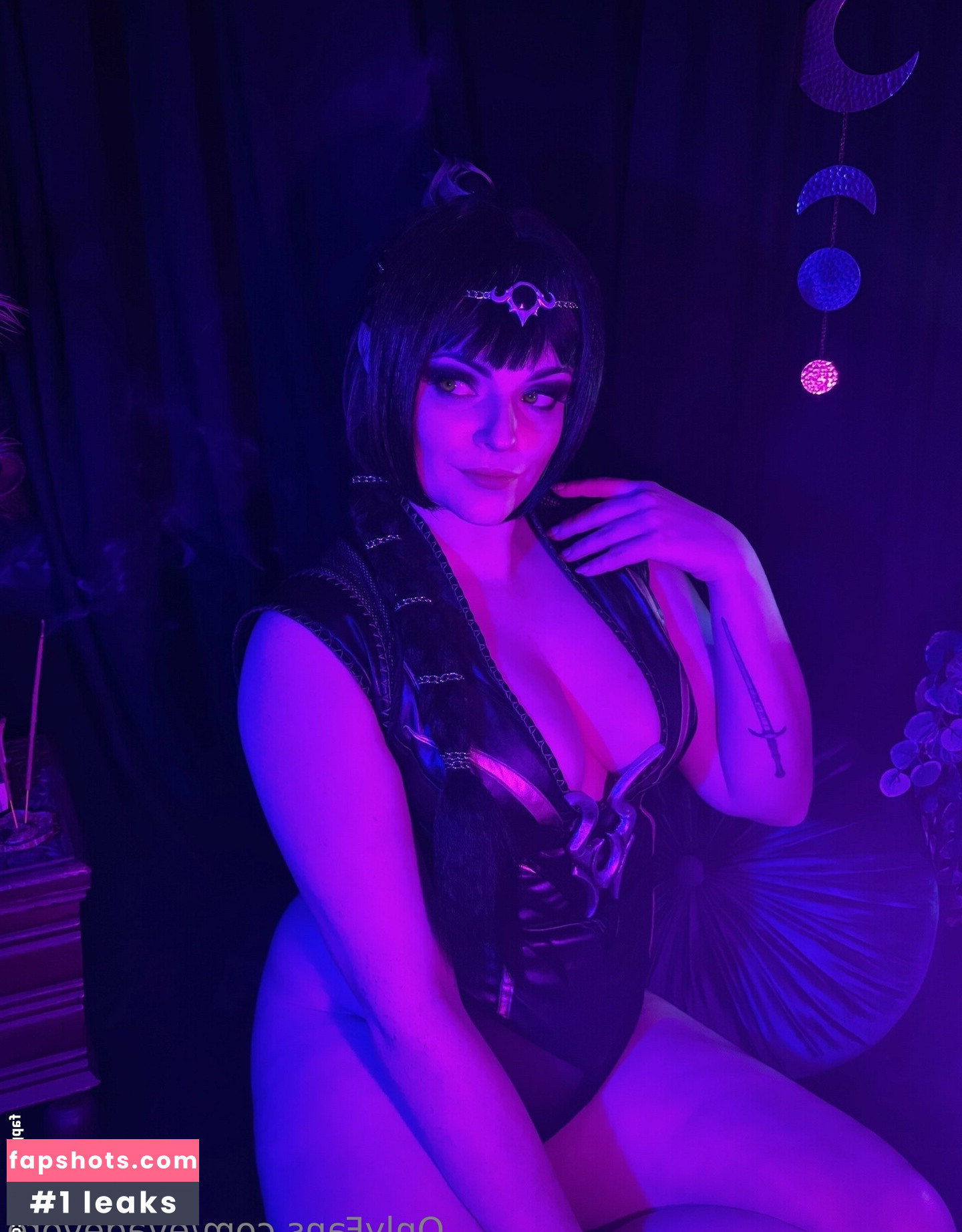 Eva Devore gallery photo #4