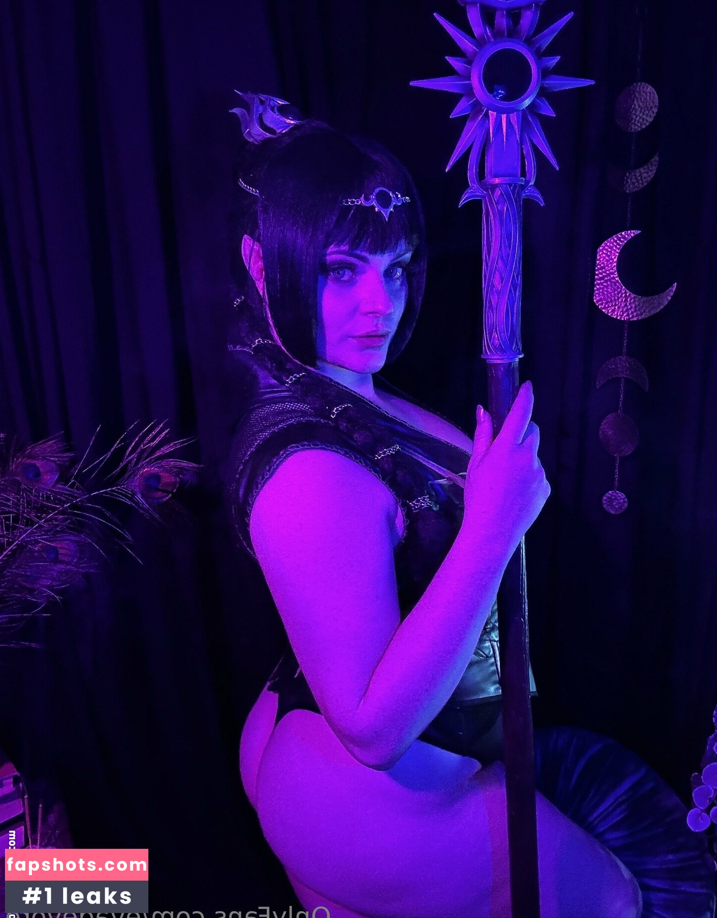 Eva Devore gallery photo #9