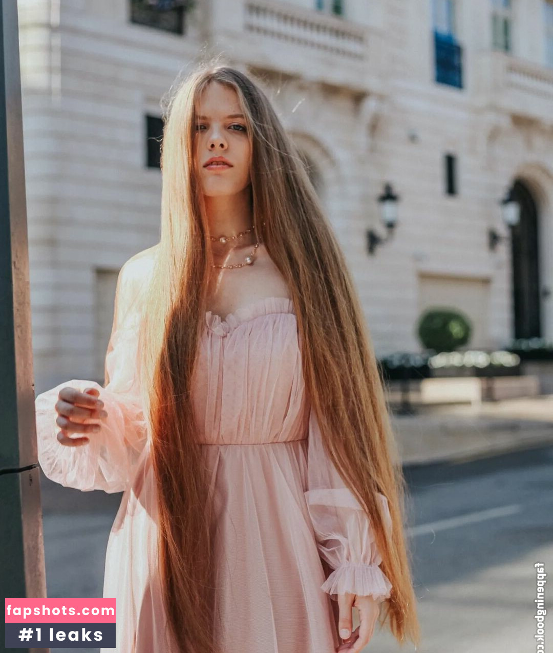 Eva Gevorgyan gallery photo #9