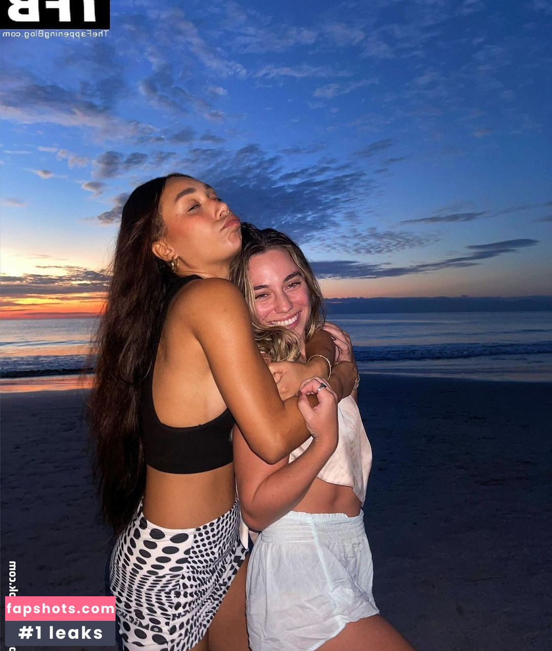 Eva Gutowski gallery photo #38