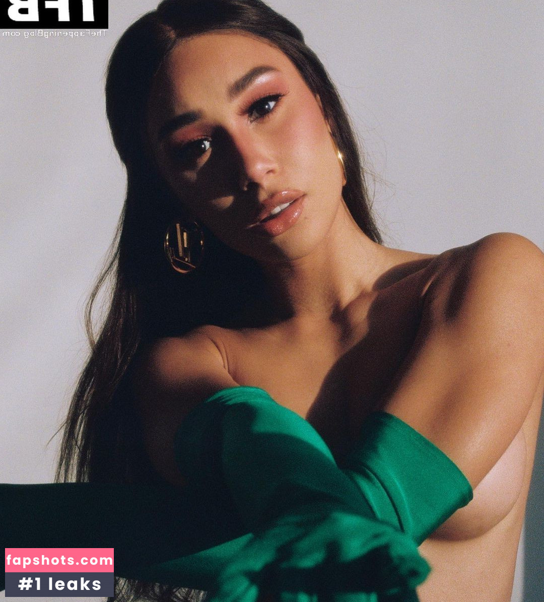 Eva Gutowski gallery photo #57