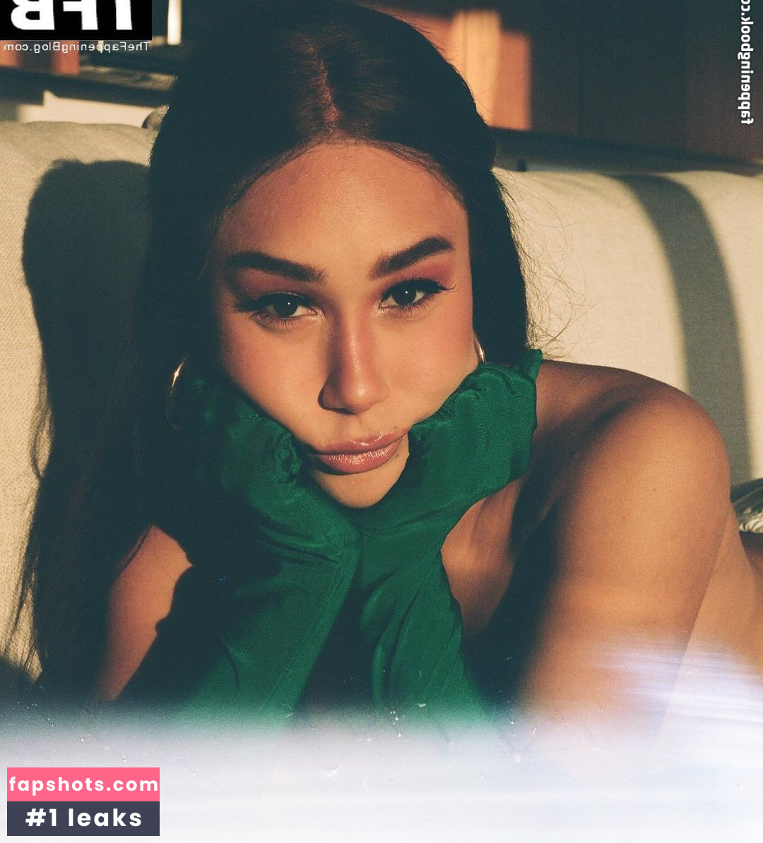 Eva Gutowski gallery photo #58