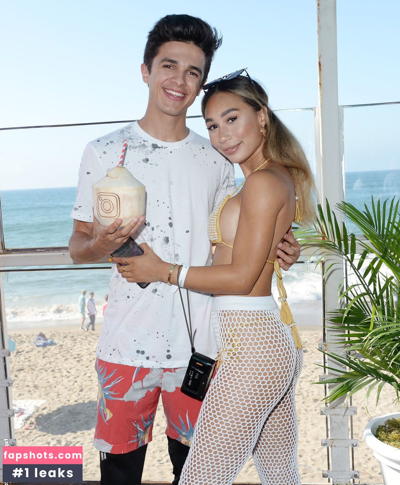 Eva Gutowski gallery photo #70