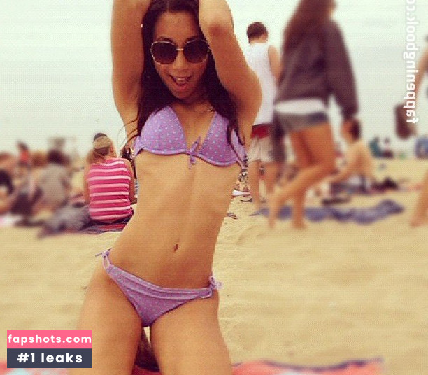 Eva Gutowski gallery photo #83