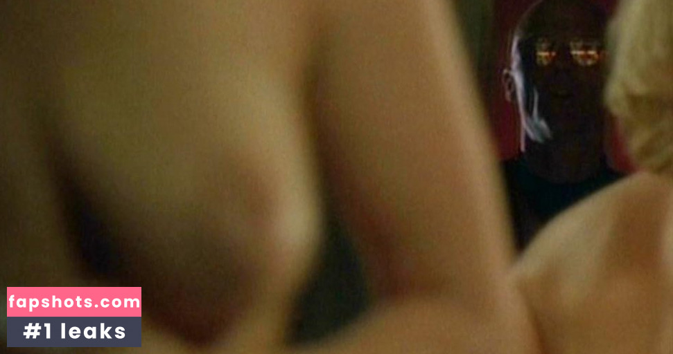 Eva Haßmann gallery photo #30