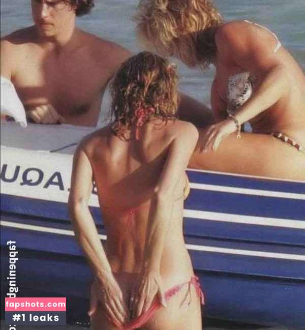 Eva Herzigova gallery photo #59