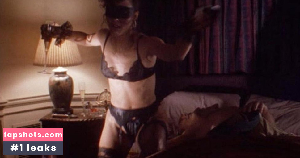 Eva La Rue gallery photo #9