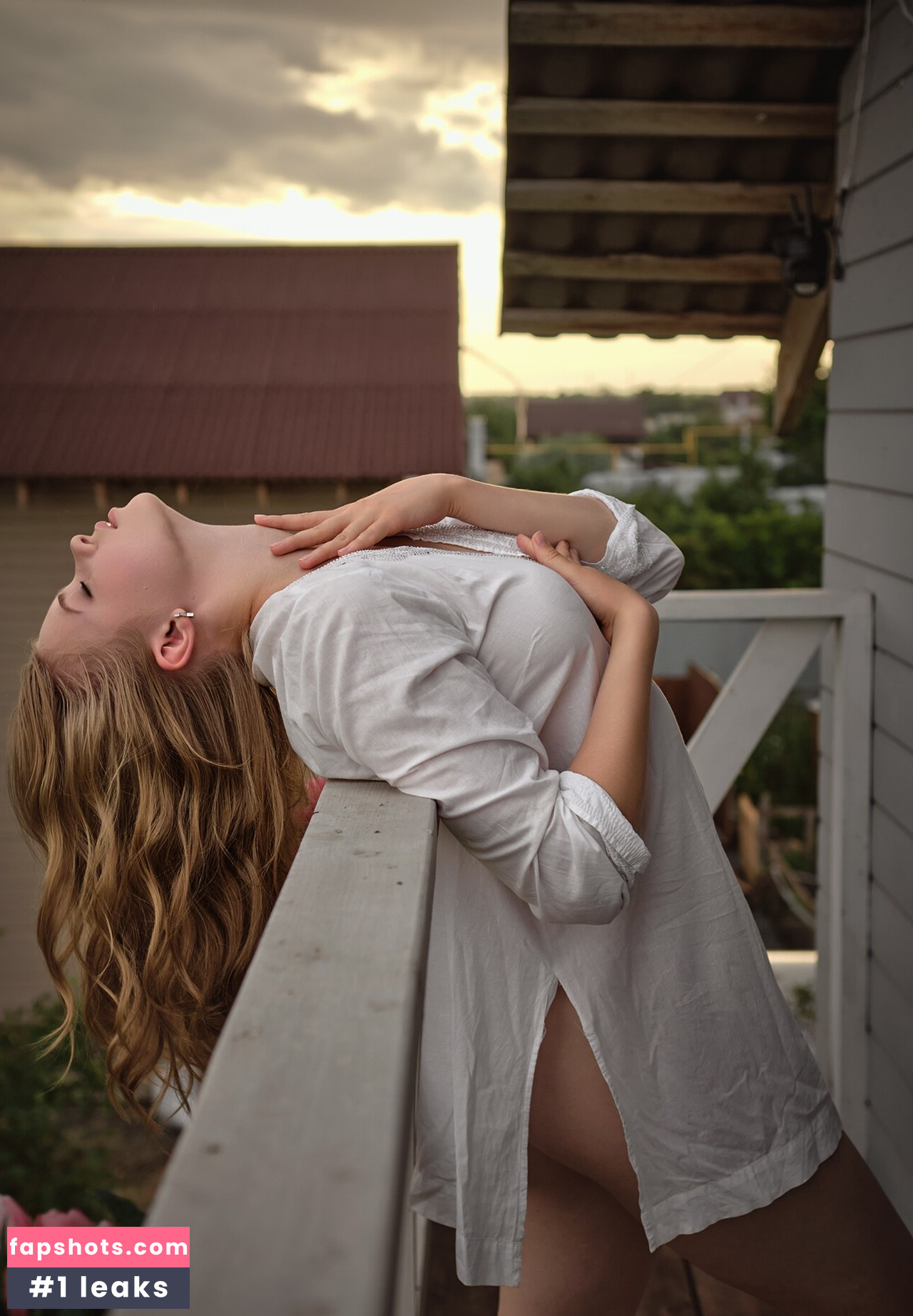 Eva Lee Model gallery photo #3