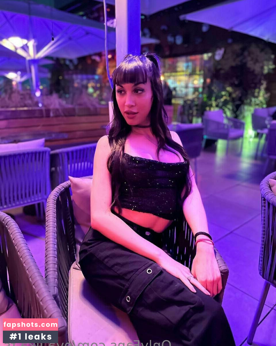 eva.lika.ts gallery photo #32