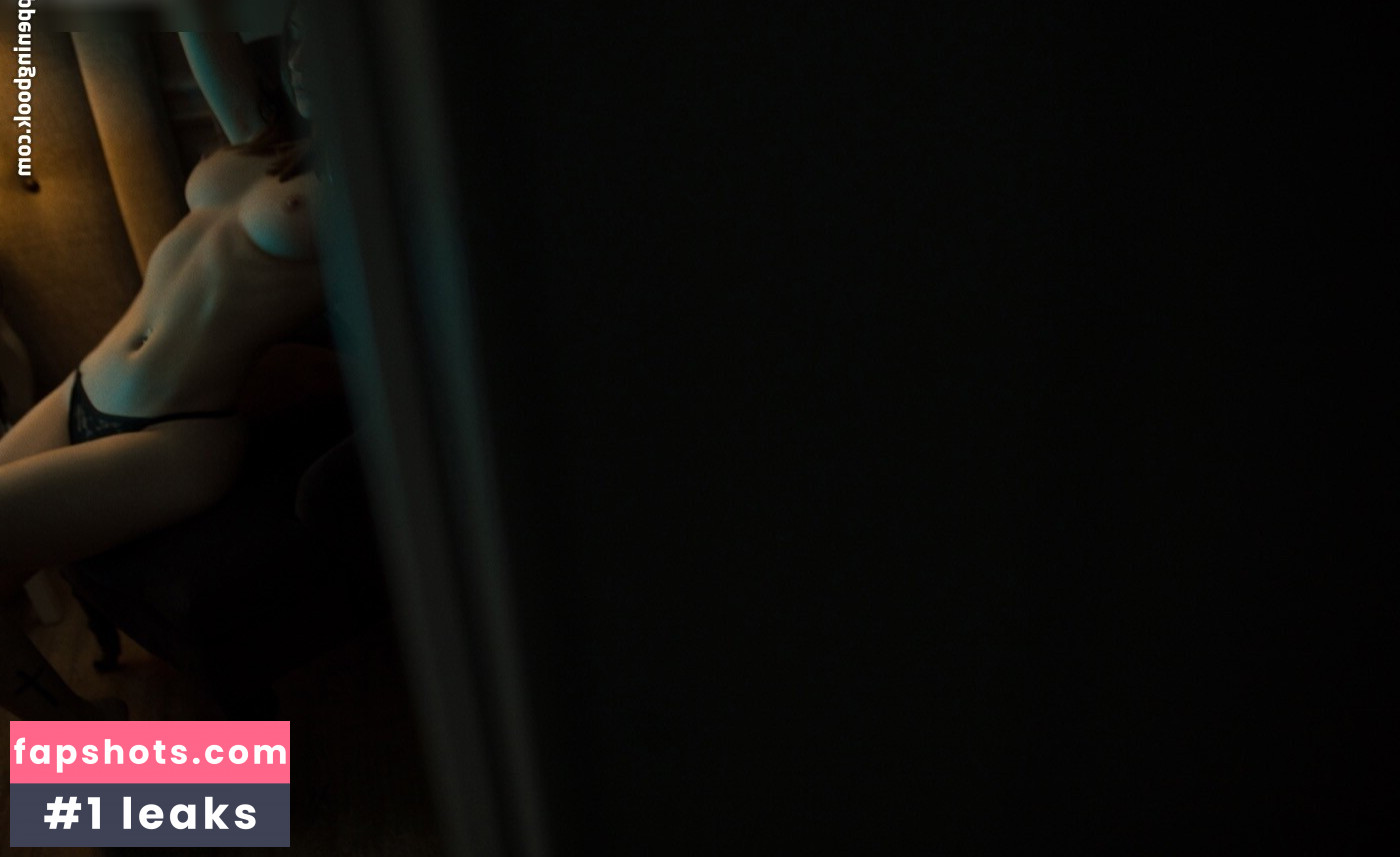 Eva Lunichkina gallery photo #16