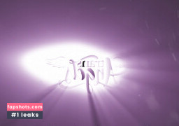 Eva Maxim gallery photo #73