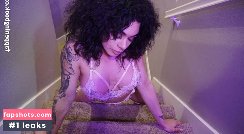 Eva Maxim gallery photo #97