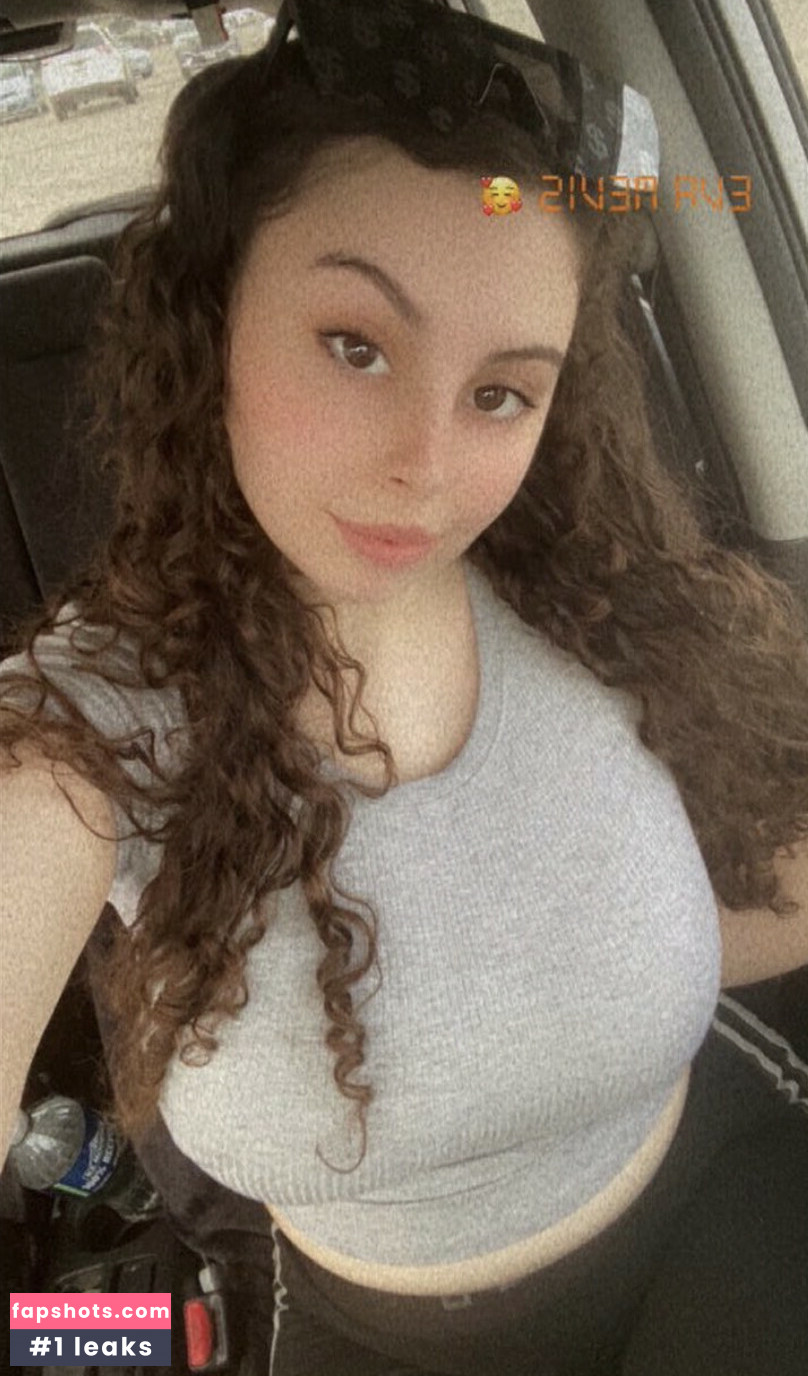 Eva Mevis gallery photo #8