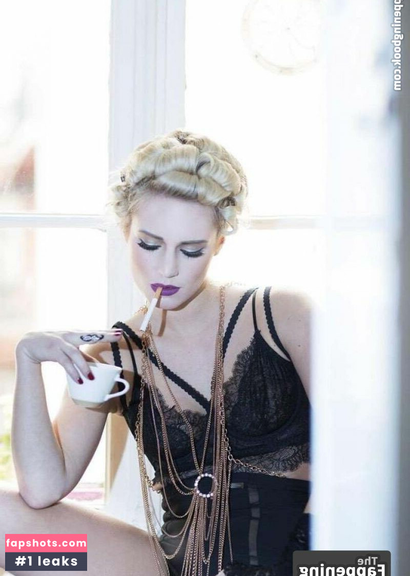 Eva Mikulski gallery photo #8