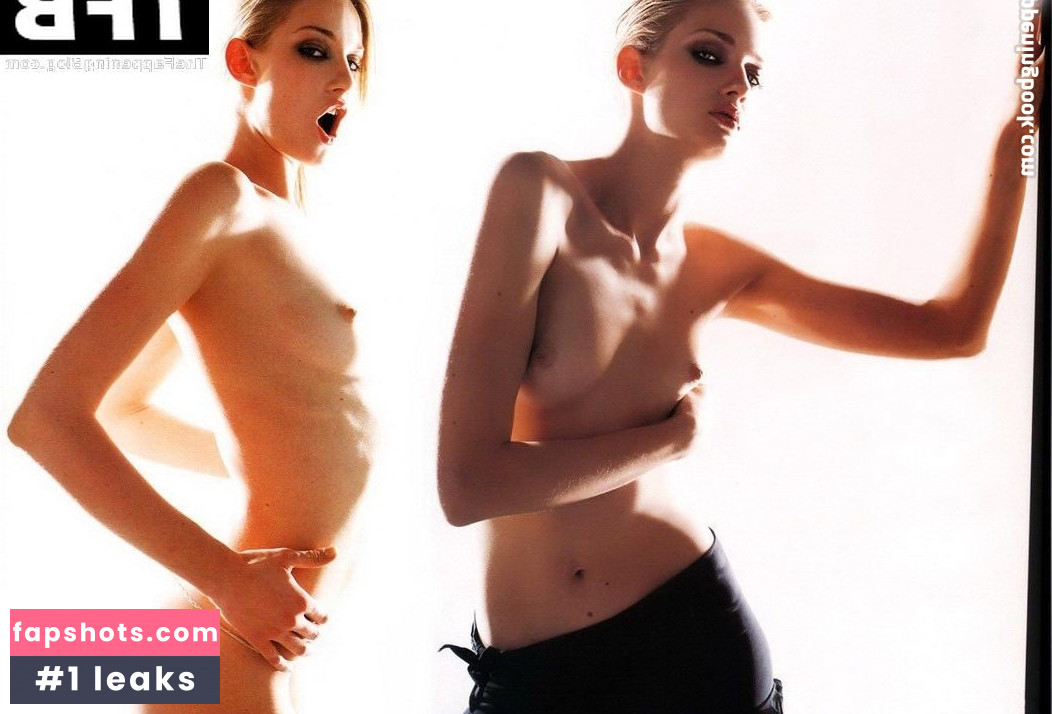 Eva Riccobono gallery photo #17