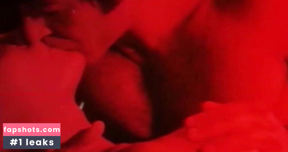 Eva Vanicek gallery photo #3