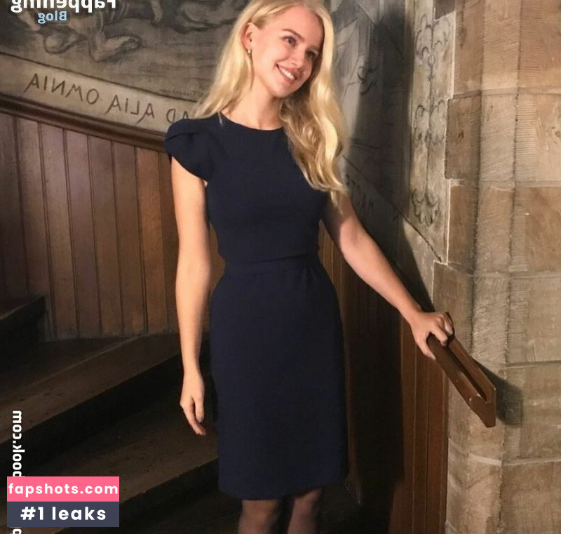 Eva Vlaardingerbroek Nude Leaks OnlyFans Photos #11 - LeakJerk