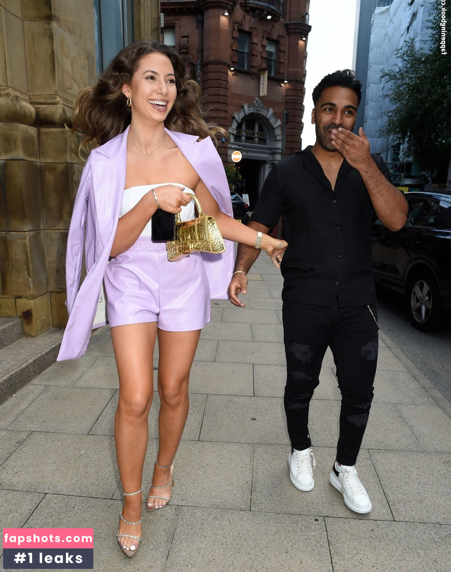 Eva Zapico gallery photo #15