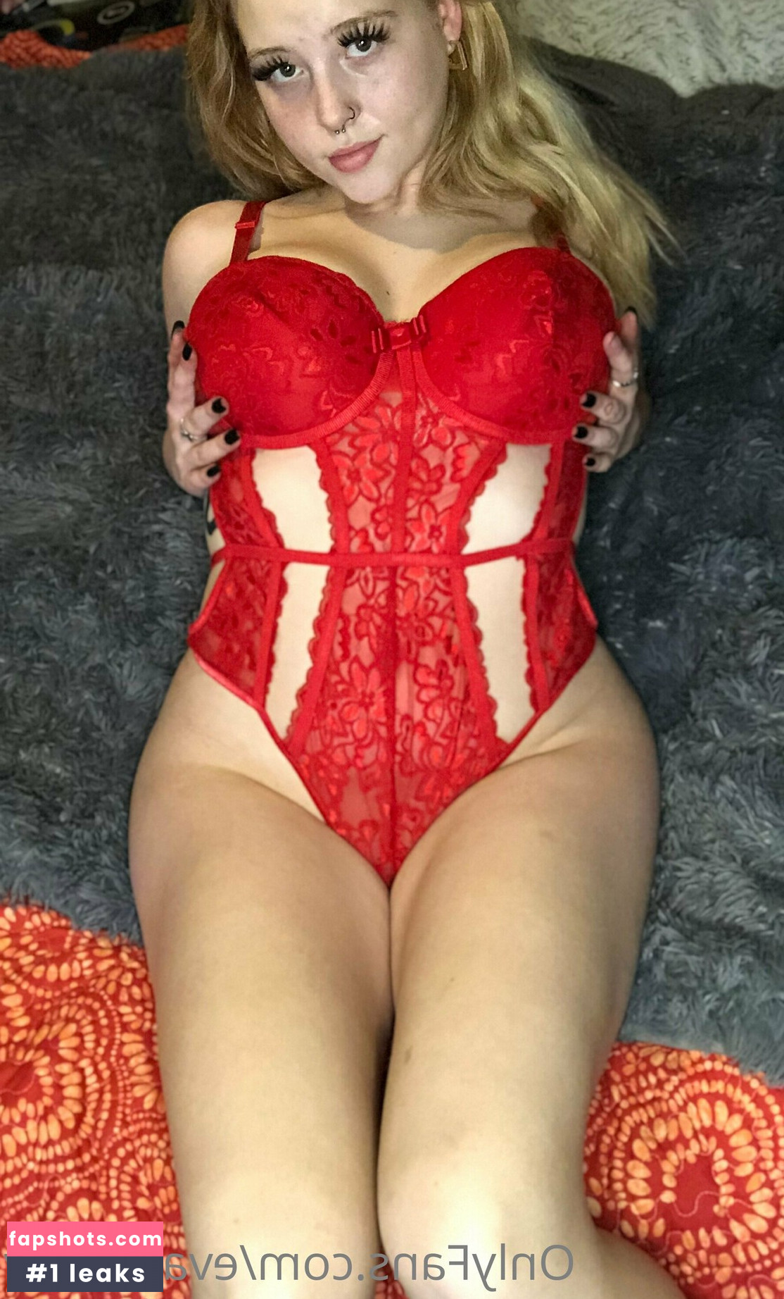 evababyyy gallery photo #2