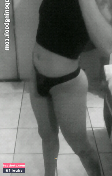 EVAdeBlair nude babe gallery