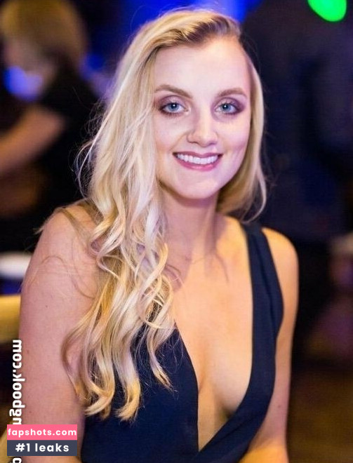 Evanna Lynch gallery photo #13