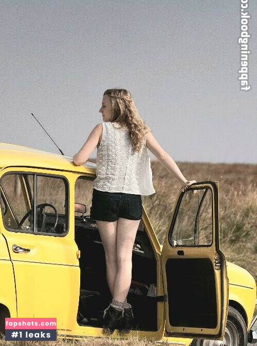 Evanna Lynch gallery photo #3