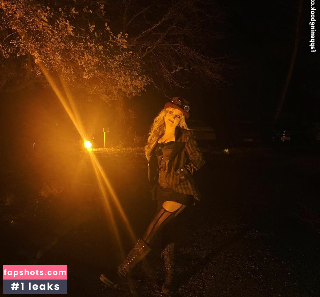 Evanna Lynch Nude Leaks OnlyFans Photos #26 - LeakJerk