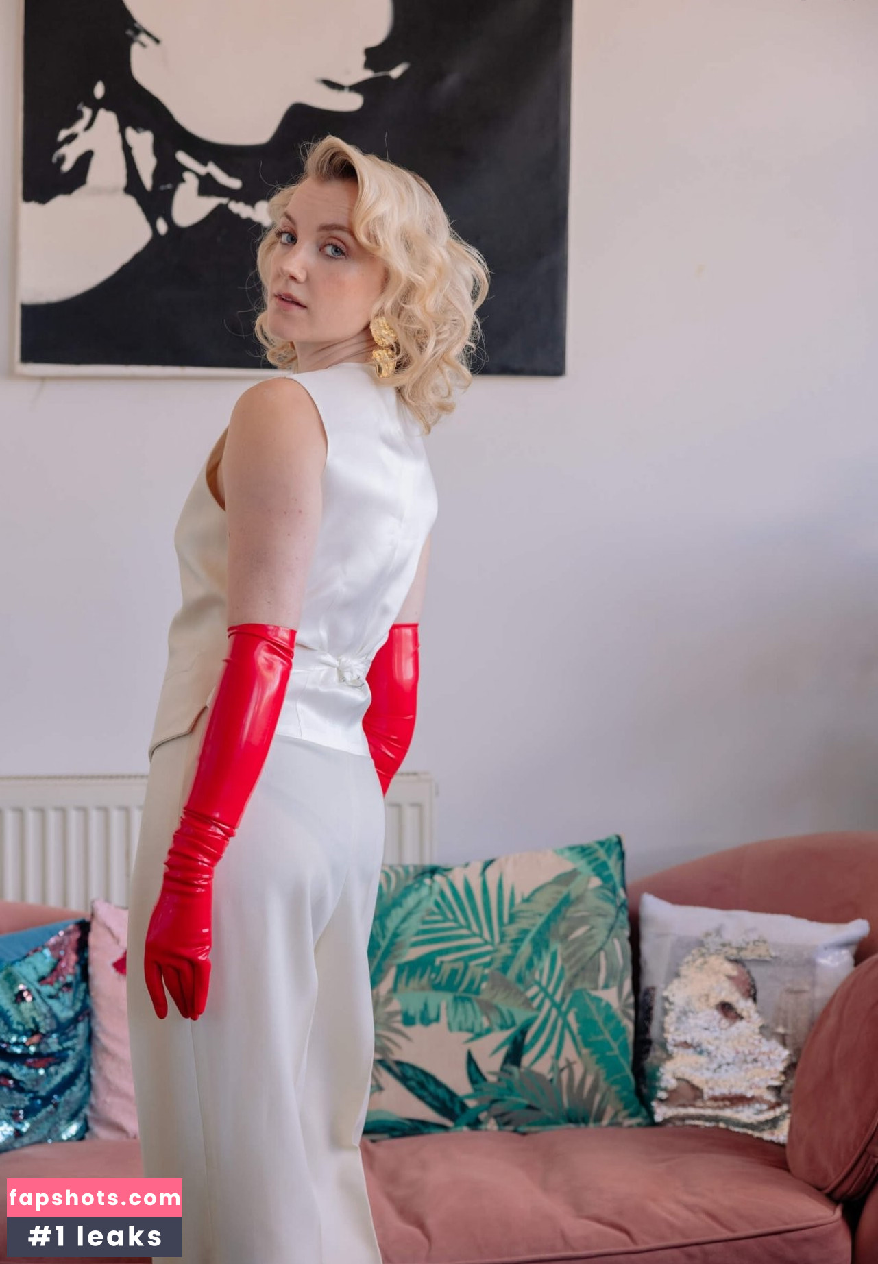 Evanna Lynch Nude Leaks OnlyFans Photos #45 - LeakJerk