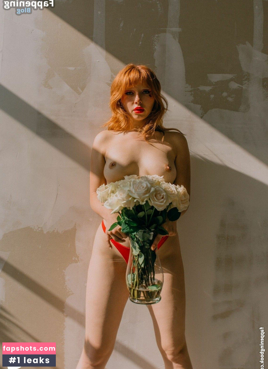 Eve Harper gallery photo #20