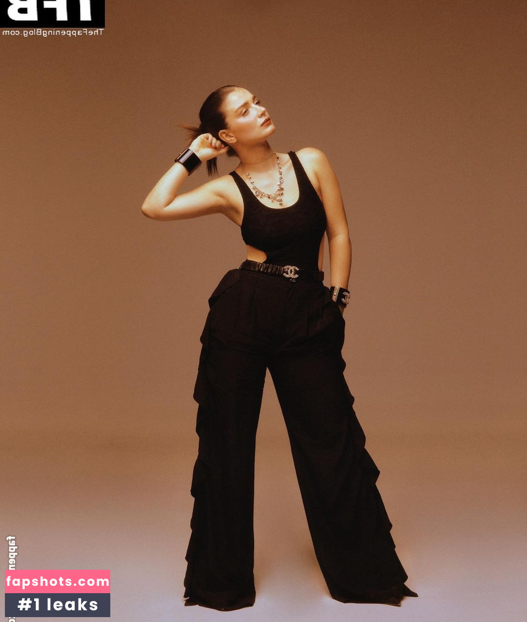 Eve Hewson gallery photo #140