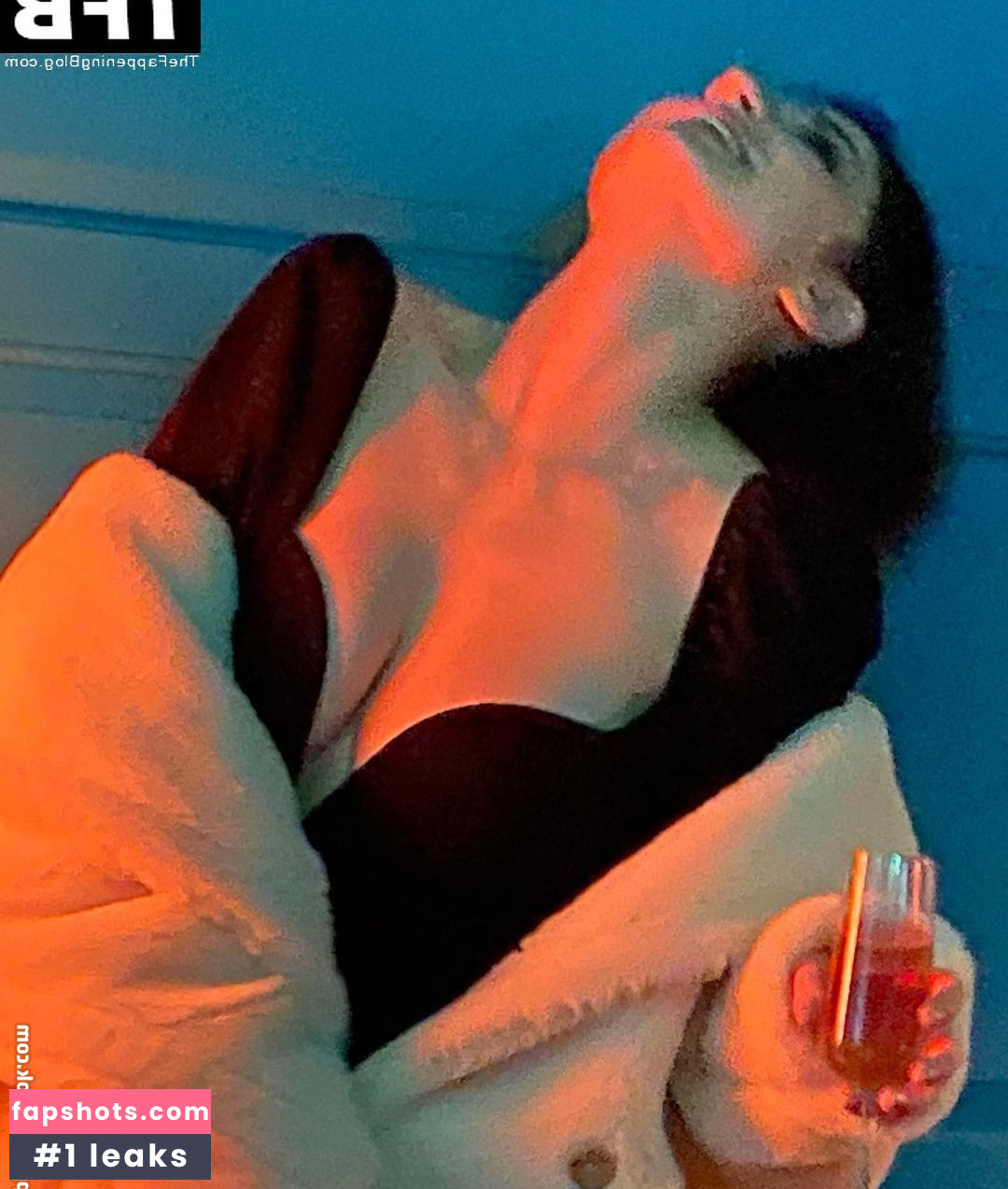 Eve Hewson gallery photo #143