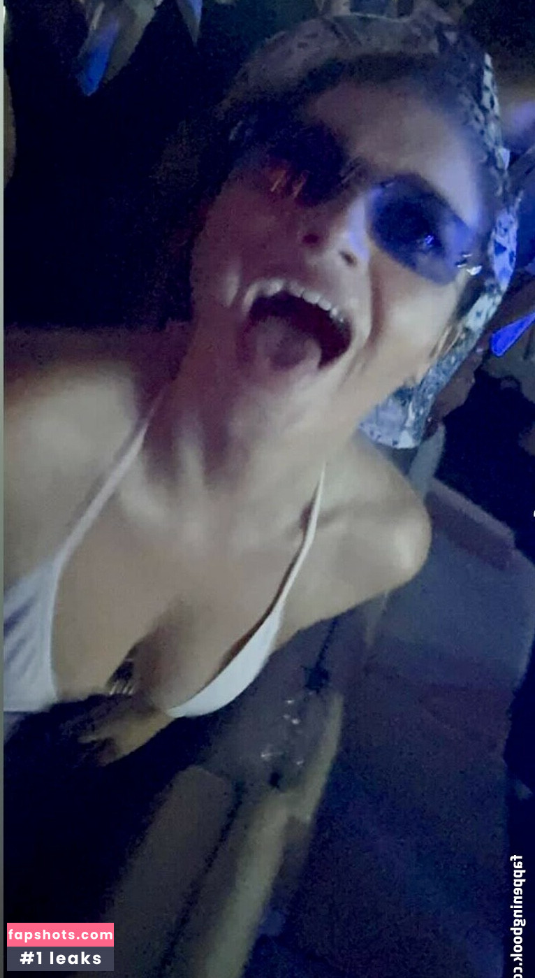 Eve Hewson gallery photo #42