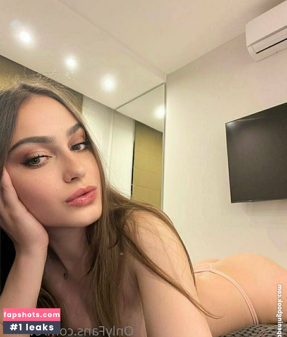 eve.lin gallery photo #68