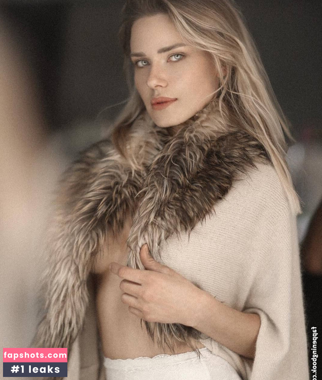 Eve Tsur gallery photo #2