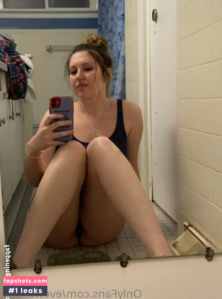 Eve Warden gallery photo #15