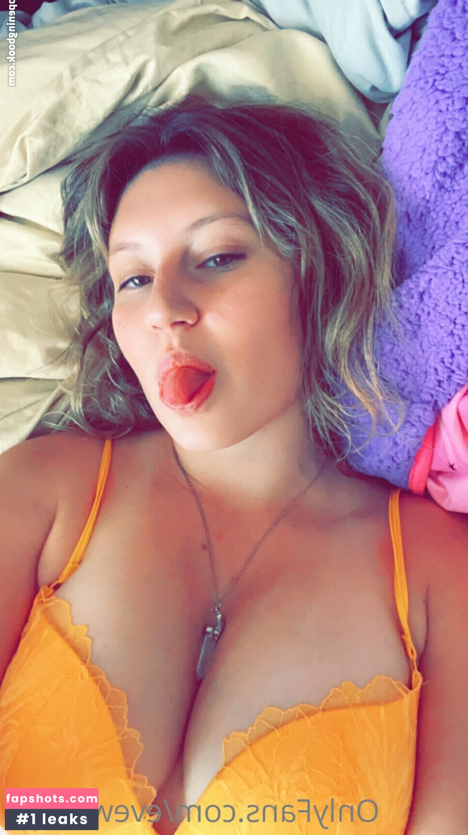 Eve Warden gallery photo #10