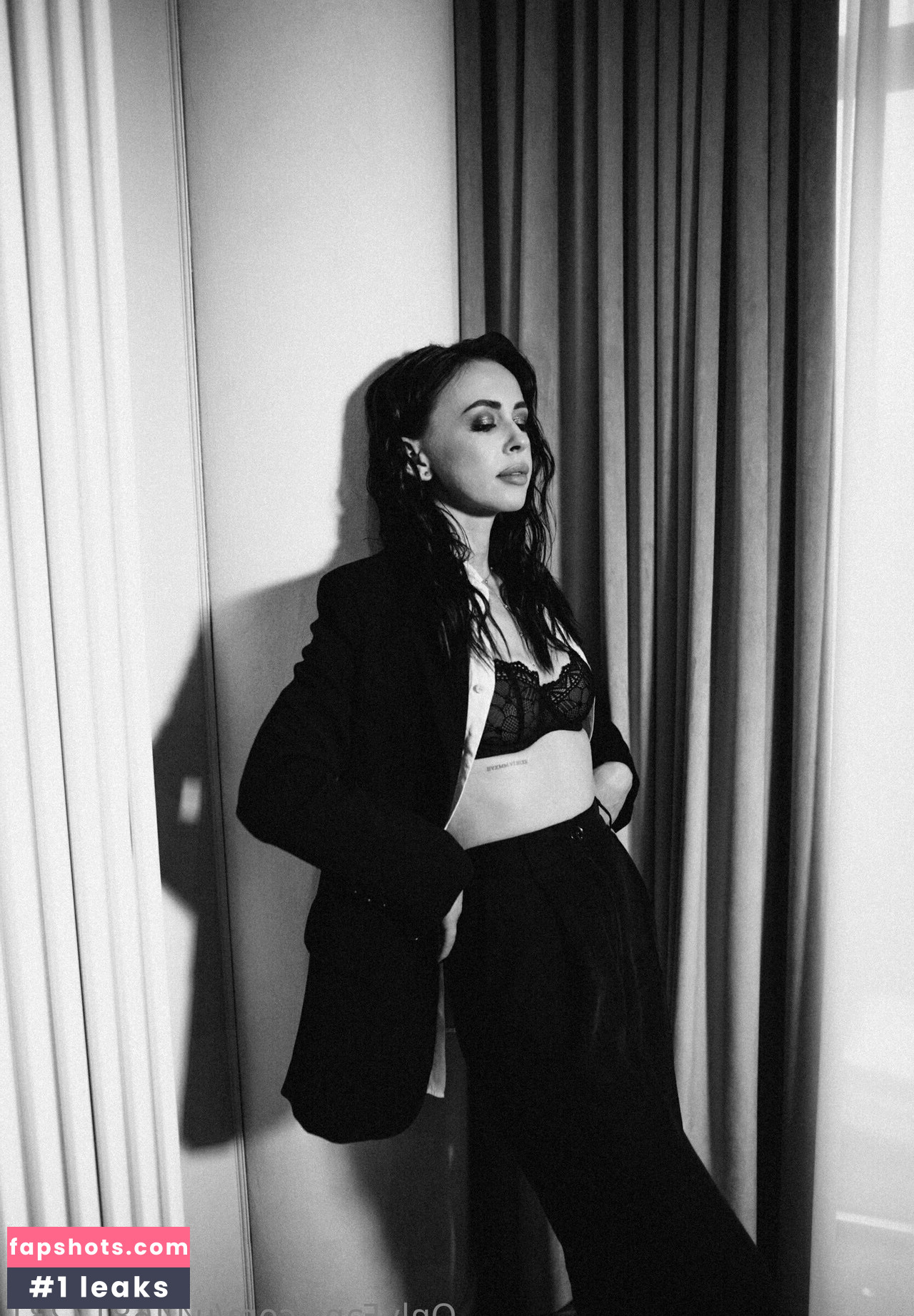 evelien_murano gallery photo #24