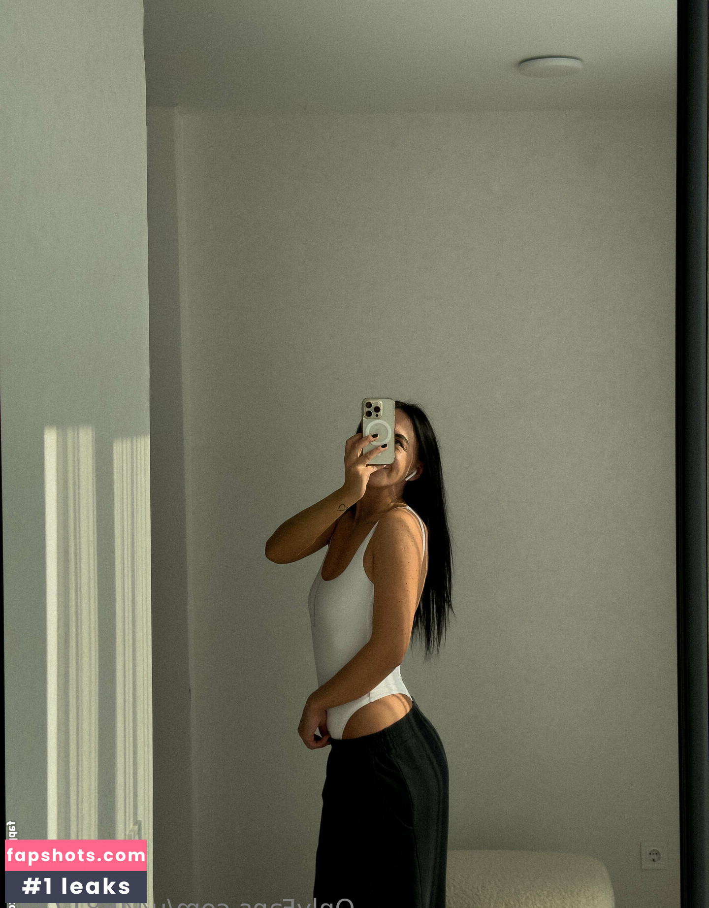 evelien_murano gallery photo #29